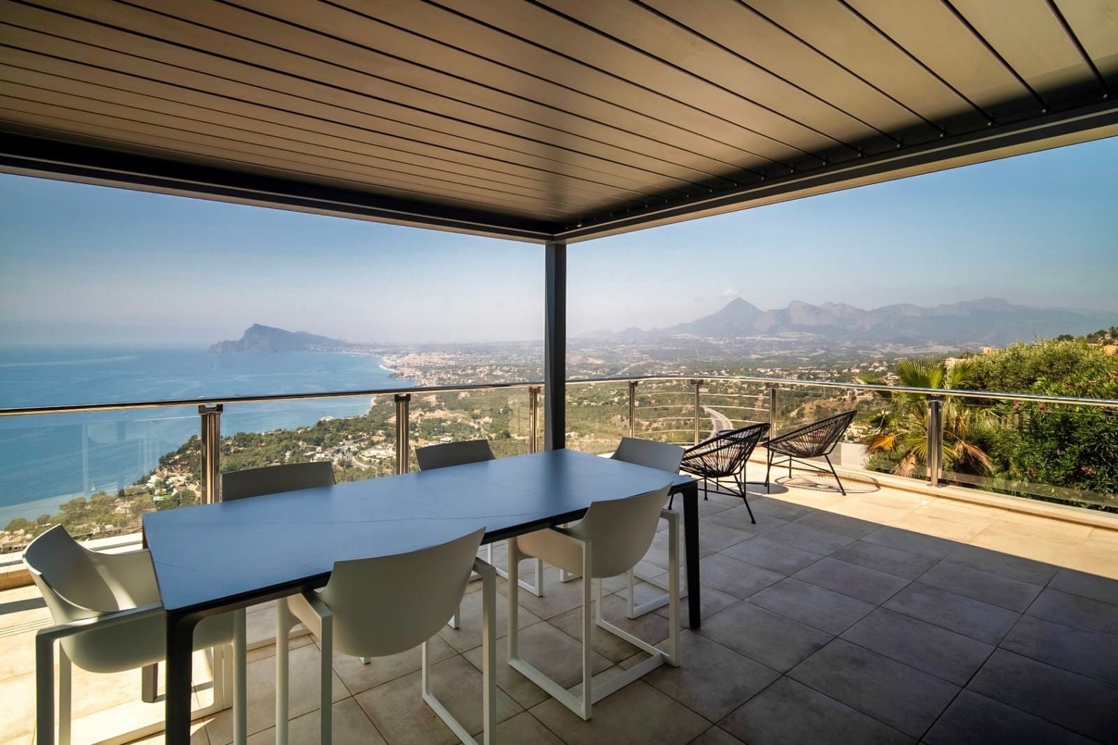 7 bedroom Villa for sale in Altea with pool garage - € 2,850,000 (Ref: 10086840)