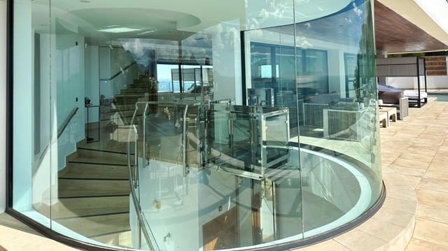 7 bedroom Villa for sale in Altea with pool garage - € 2,850,000 (Ref: 10086840)