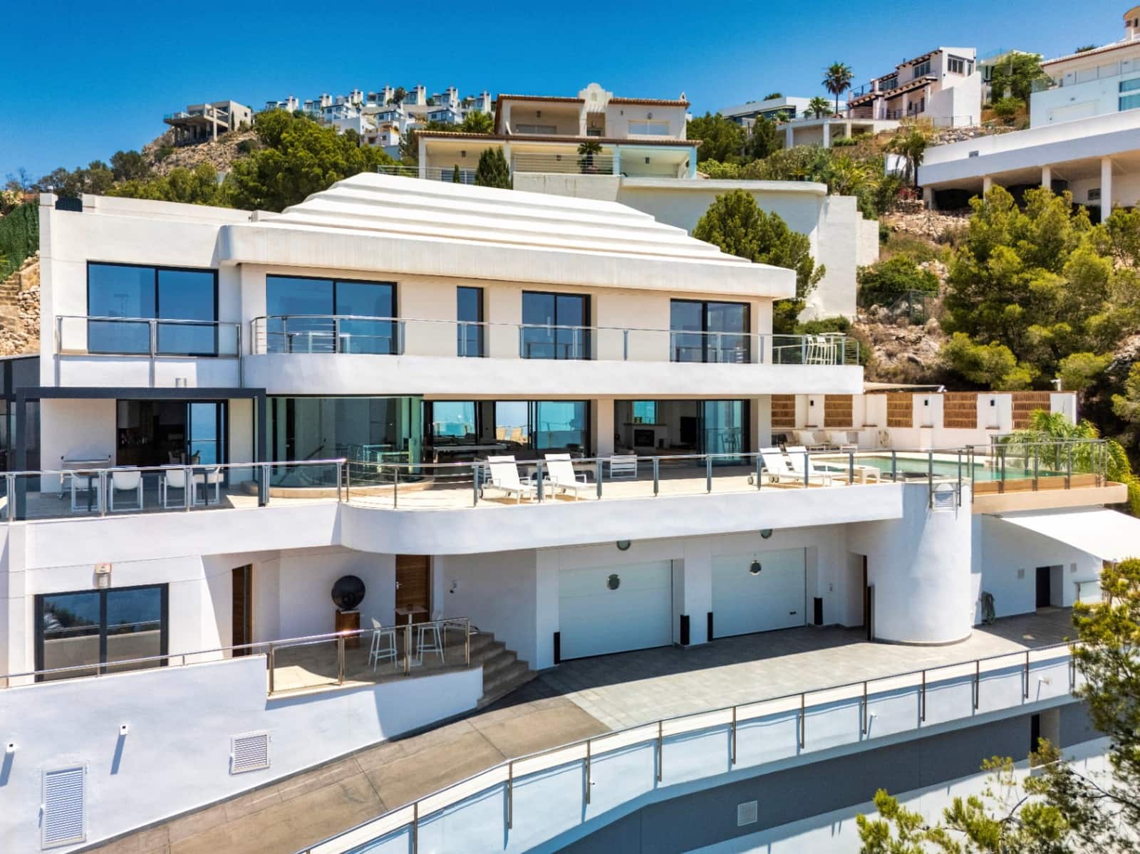 7 bedroom Villa for sale in Altea with pool garage - € 2,850,000 (Ref: 10086840)