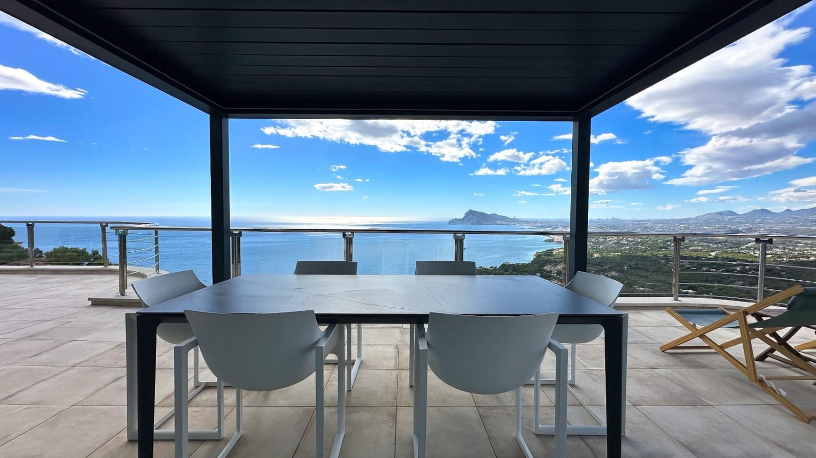 7 bedroom Villa for sale in Altea with pool garage - € 2,850,000 (Ref: 10086840)