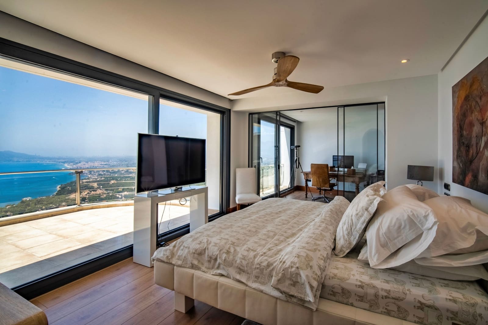 7 bedroom Villa for sale in Altea with pool garage - € 2,850,000 (Ref: 10086840)