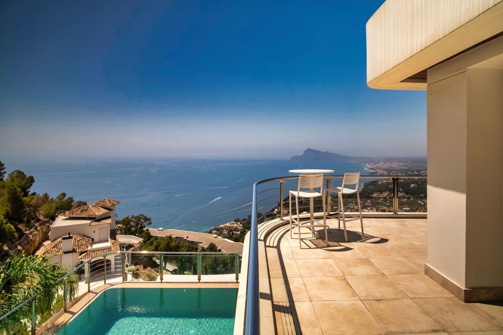 7 bedroom Villa for sale in Altea with pool garage - € 2,850,000 (Ref: 10086840)