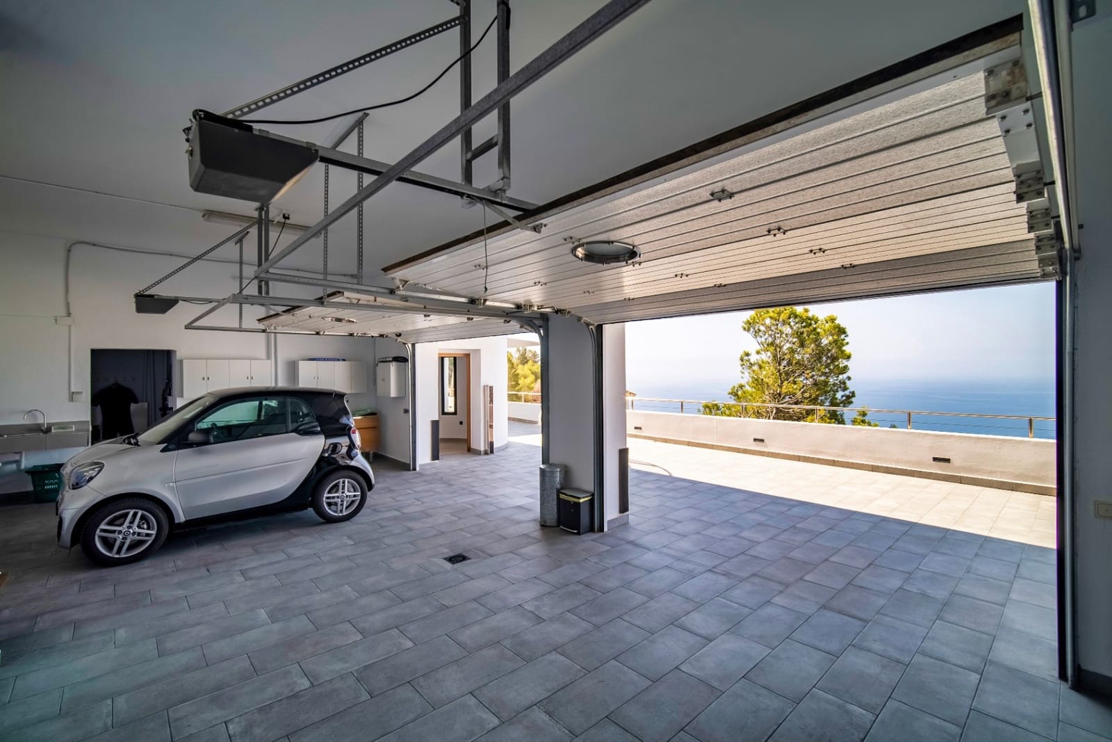 7 bedroom Villa for sale in Altea with pool garage - € 2,850,000 (Ref: 10086840)