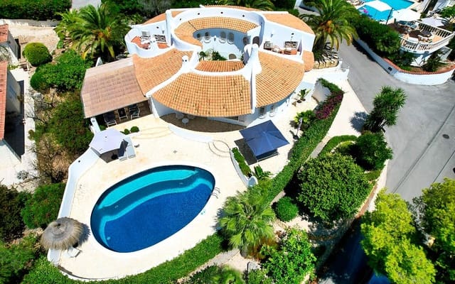 Chalet de 3 habitaciones en Altea en venta con piscina garaje - 1.150.000 € (Ref: 10086841)