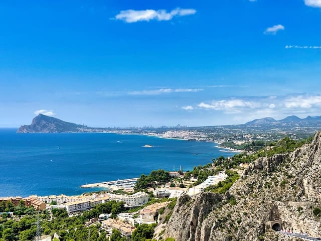 Chalet de 3 habitaciones en Altea en venta con piscina garaje - 2.695.000 € (Ref: 10086842)