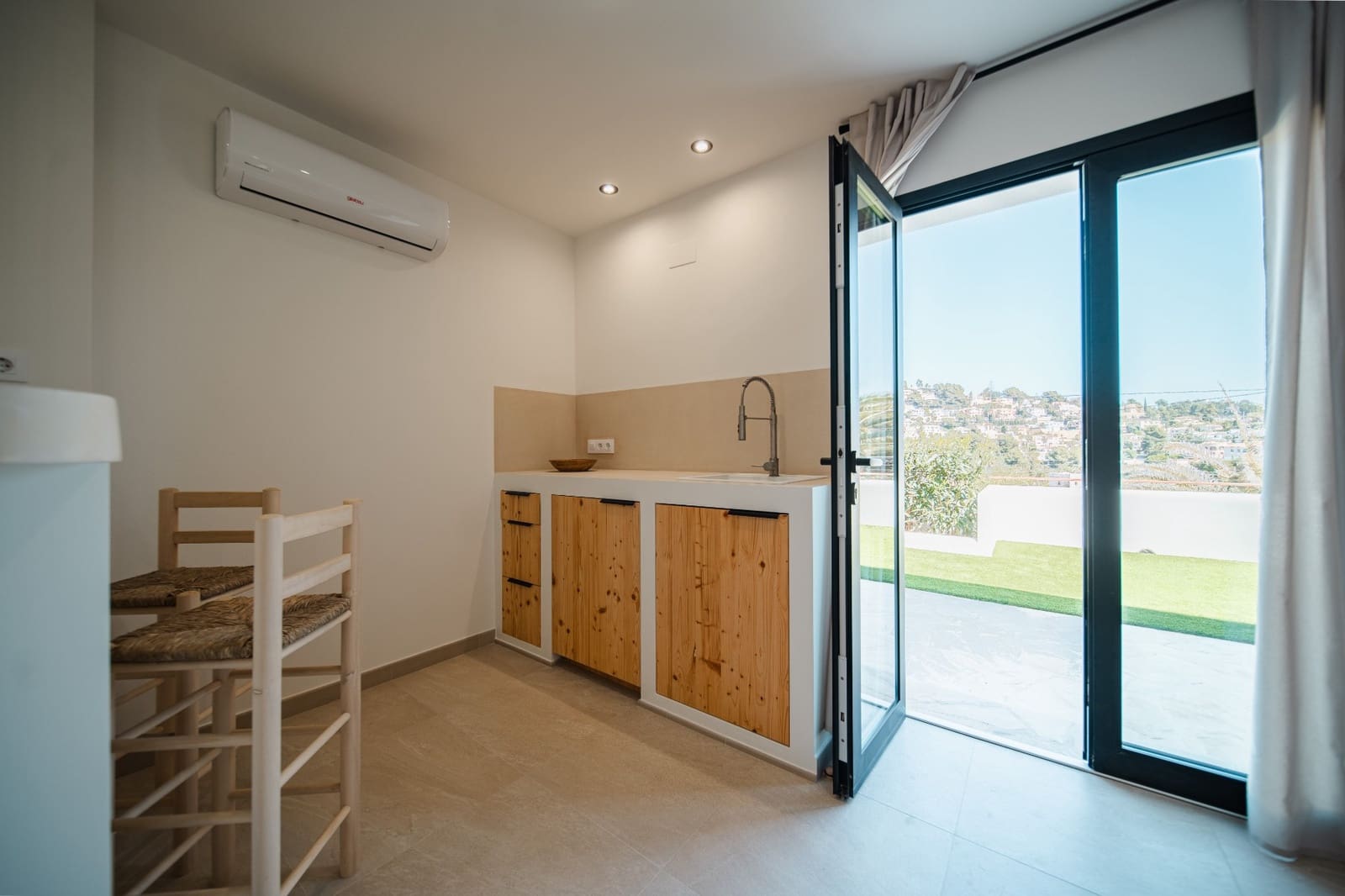 4 slaapkamer Villa te koop in Montemar met zwembad garage - € 1.100.000 (Ref: 10086847)