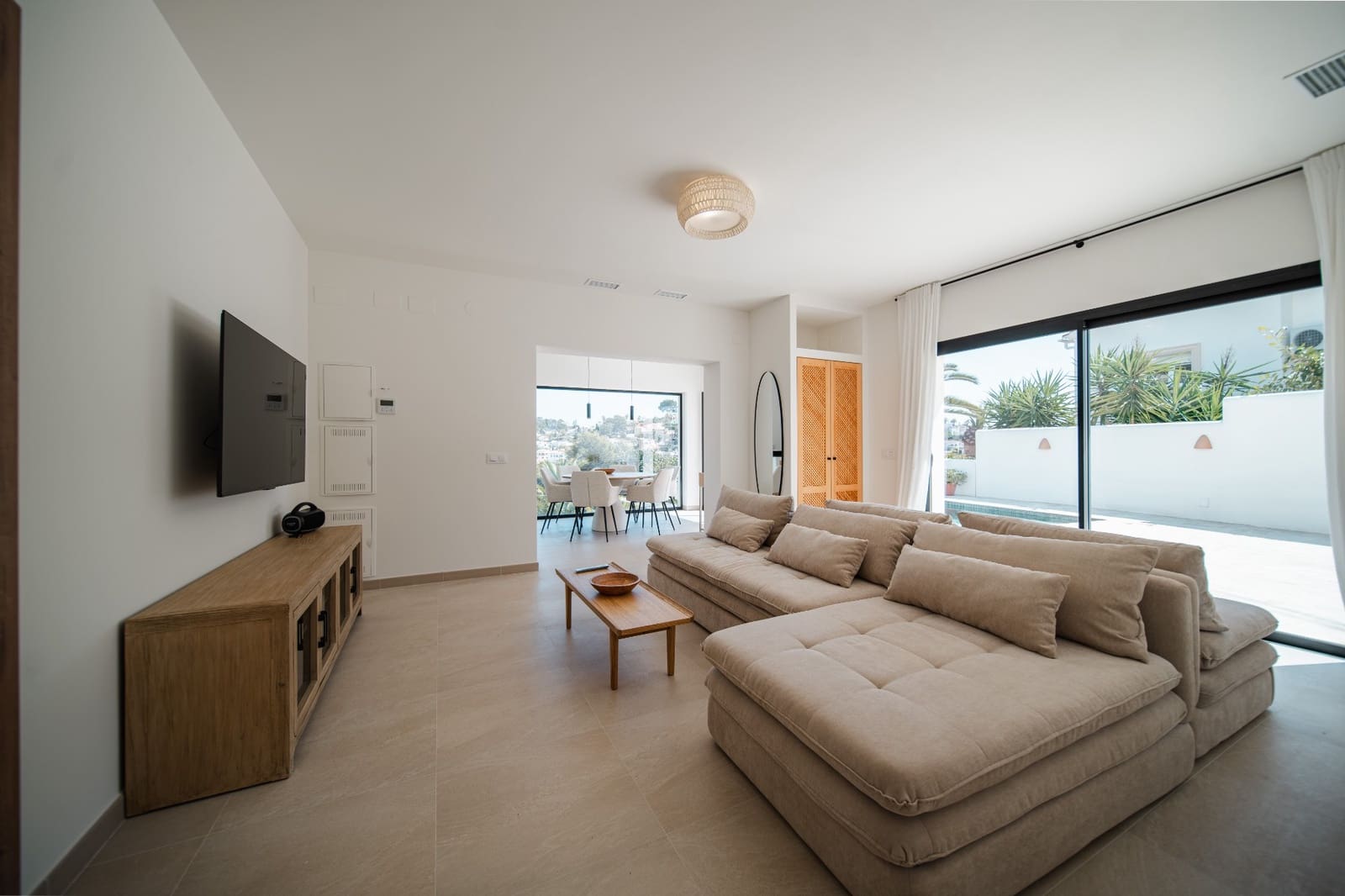 4 slaapkamer Villa te koop in Montemar met zwembad garage - € 1.100.000 (Ref: 10086847)