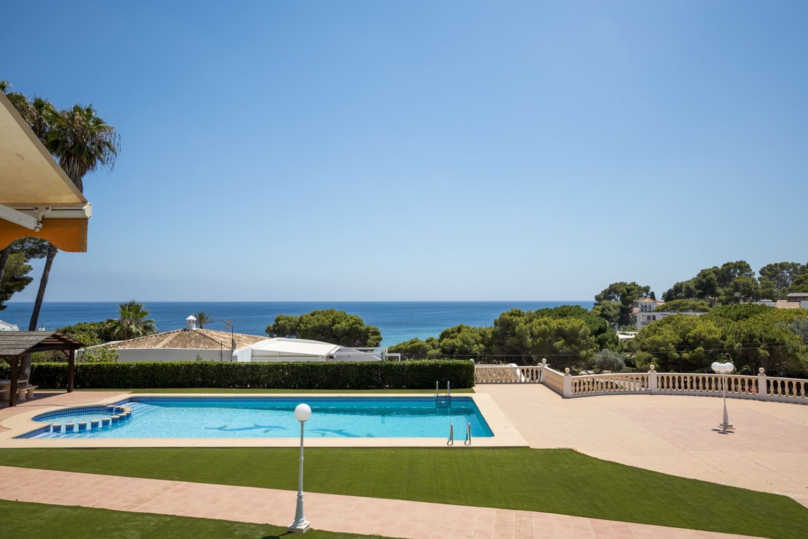 2 sovrum Lägenhet till salu i Moraira med pool garage - 692 000 € (Ref: 10086848)