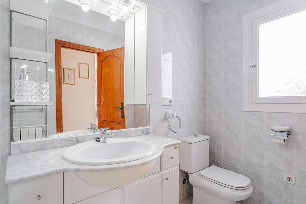 Chalet de 6 habitaciones en Calpe / Calp en venta con piscina - 649.000 € (Ref: 10086853)