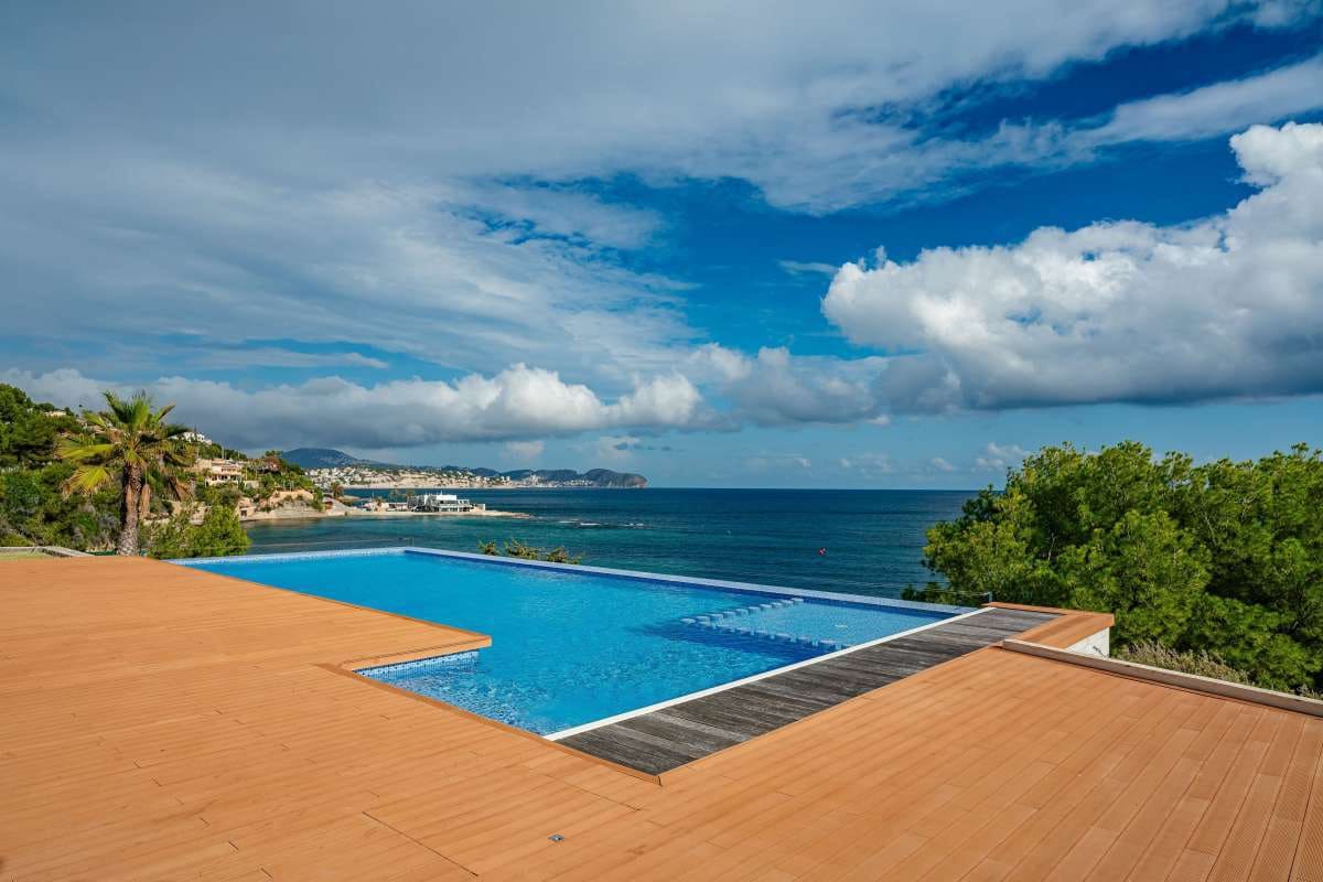 6 soveværelse Villa til salg i Calpe / Calp med swimmingpool garage - € 3.950.000 (Ref: 10086854)