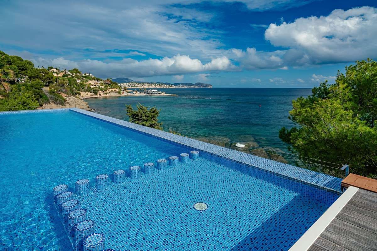 6 soveværelse Villa til salg i Calpe / Calp med swimmingpool garage - € 3.950.000 (Ref: 10086854)