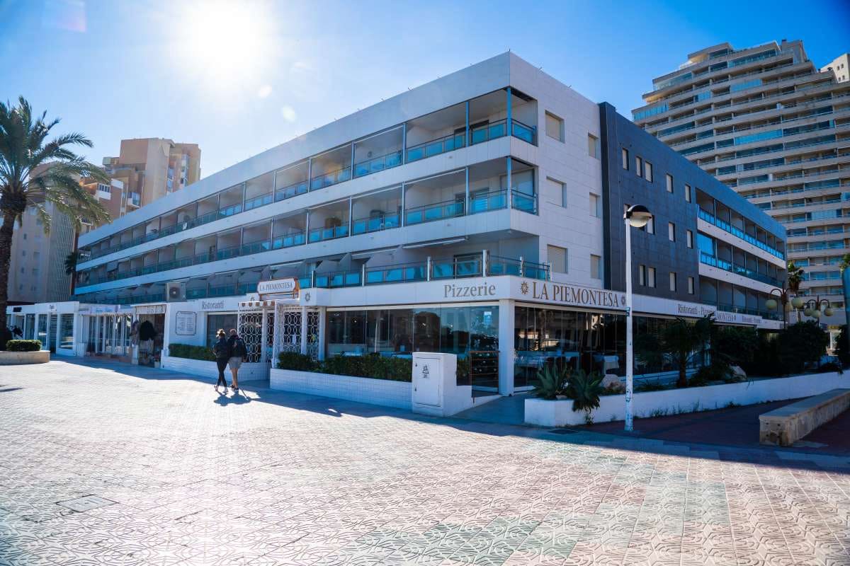 2 bedroom Apartment for sale in Calpe / Calp with pool - € 490,000 (Ref: 10086855)