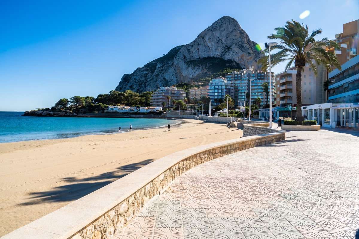 2 bedroom Apartment for sale in Calpe / Calp with pool - € 490,000 (Ref: 10086855)