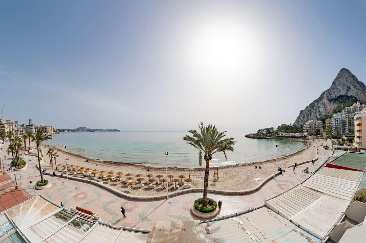 2 bedroom Apartment for sale in Calpe / Calp with pool - € 490,000 (Ref: 10086855)