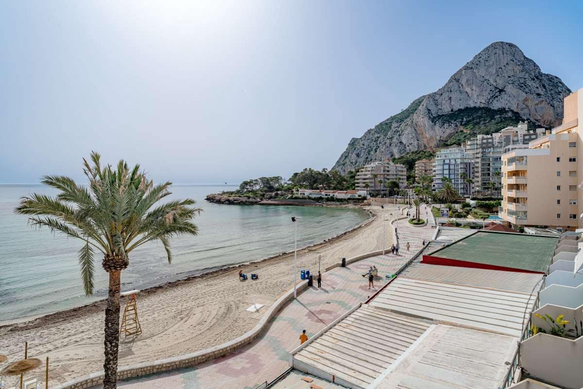 2 bedroom Apartment for sale in Calpe / Calp with pool - € 490,000 (Ref: 10086855)