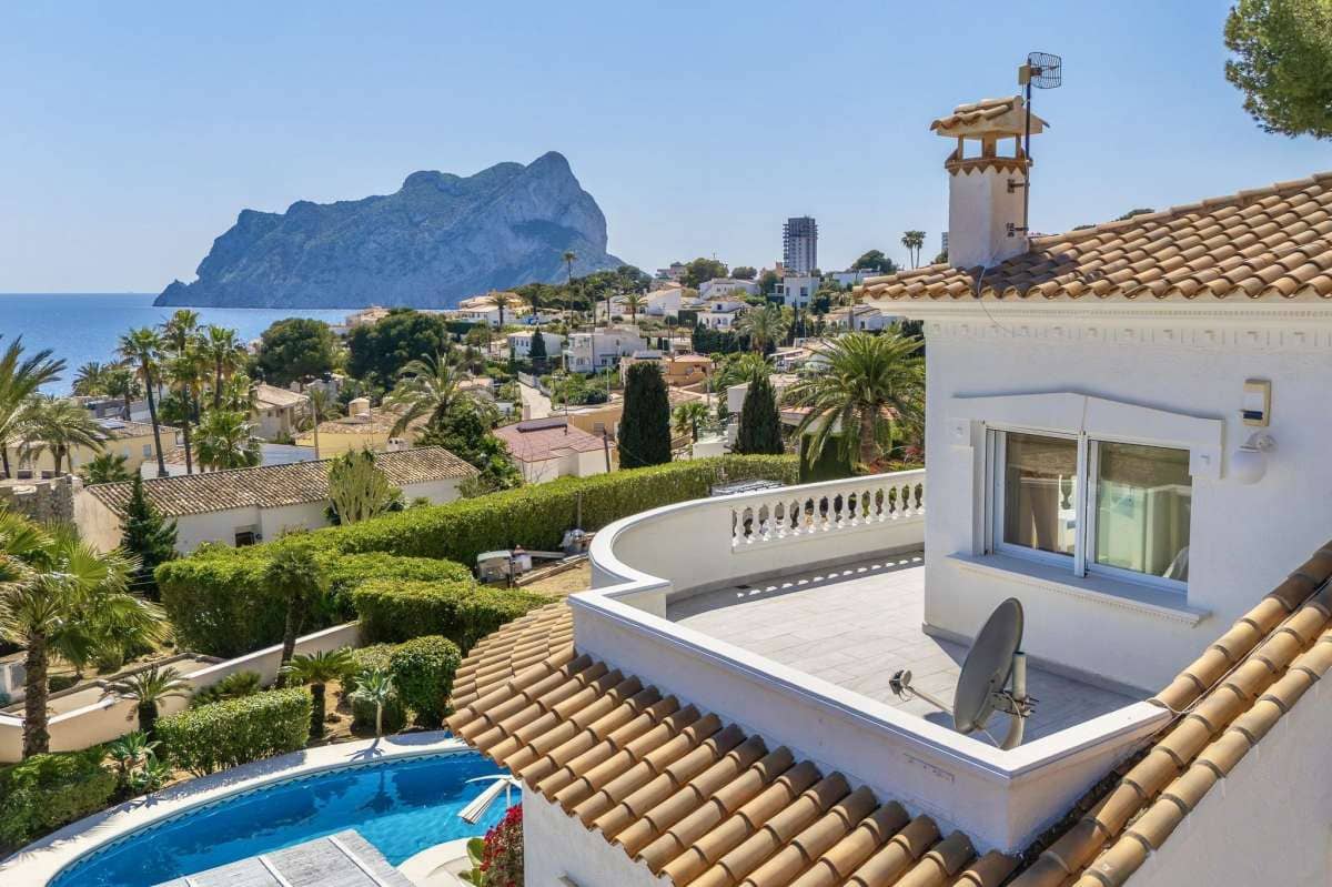 6 quarto Moradia para venda em Calpe / Calp com piscina garagem - 1 400 000 € (Ref: 10086858)