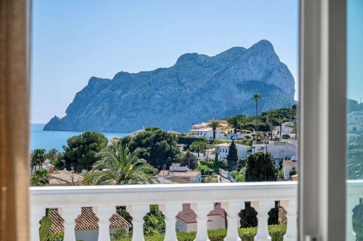 6 quarto Moradia para venda em Calpe / Calp com piscina garagem - 1 400 000 € (Ref: 10086858)