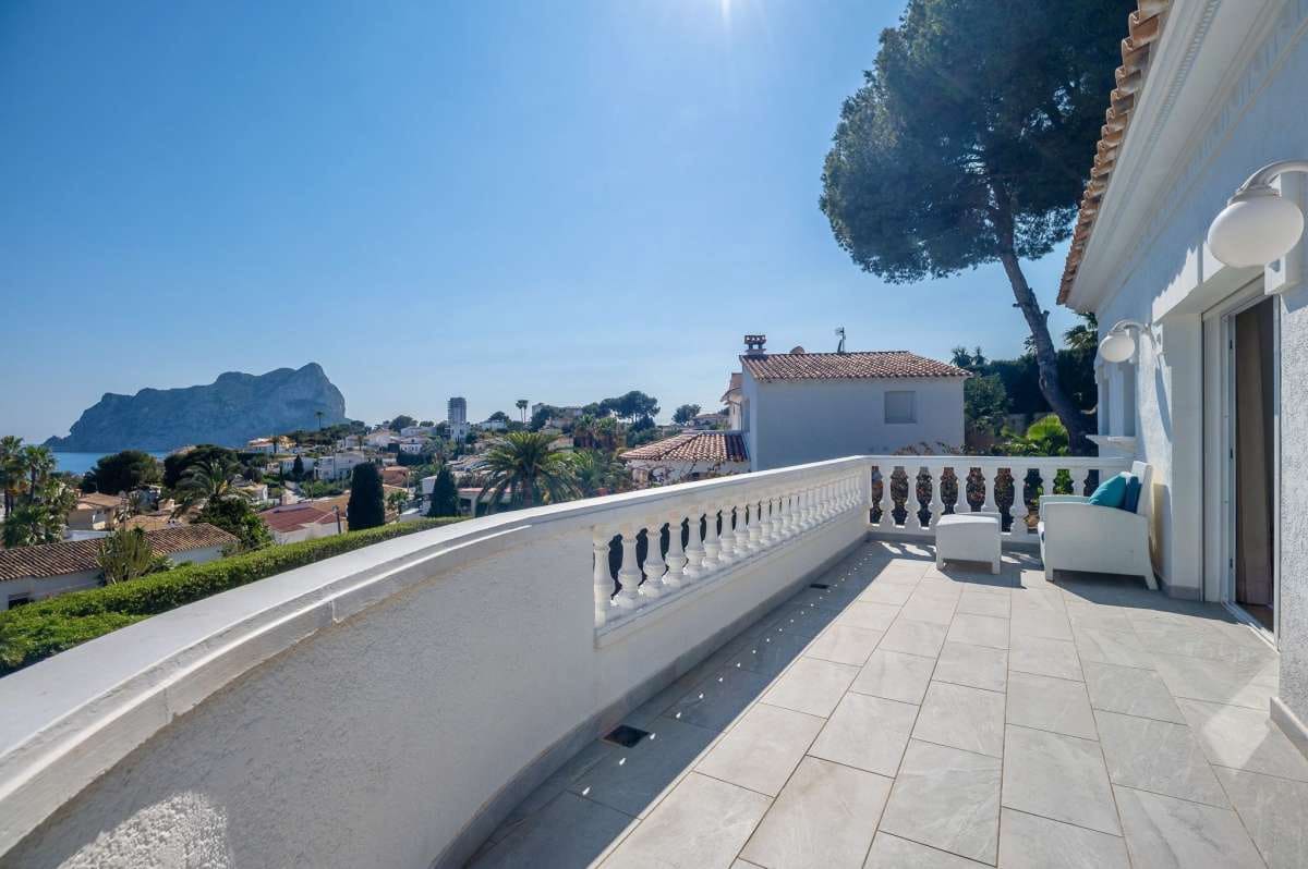 6 quarto Moradia para venda em Calpe / Calp com piscina garagem - 1 400 000 € (Ref: 10086858)