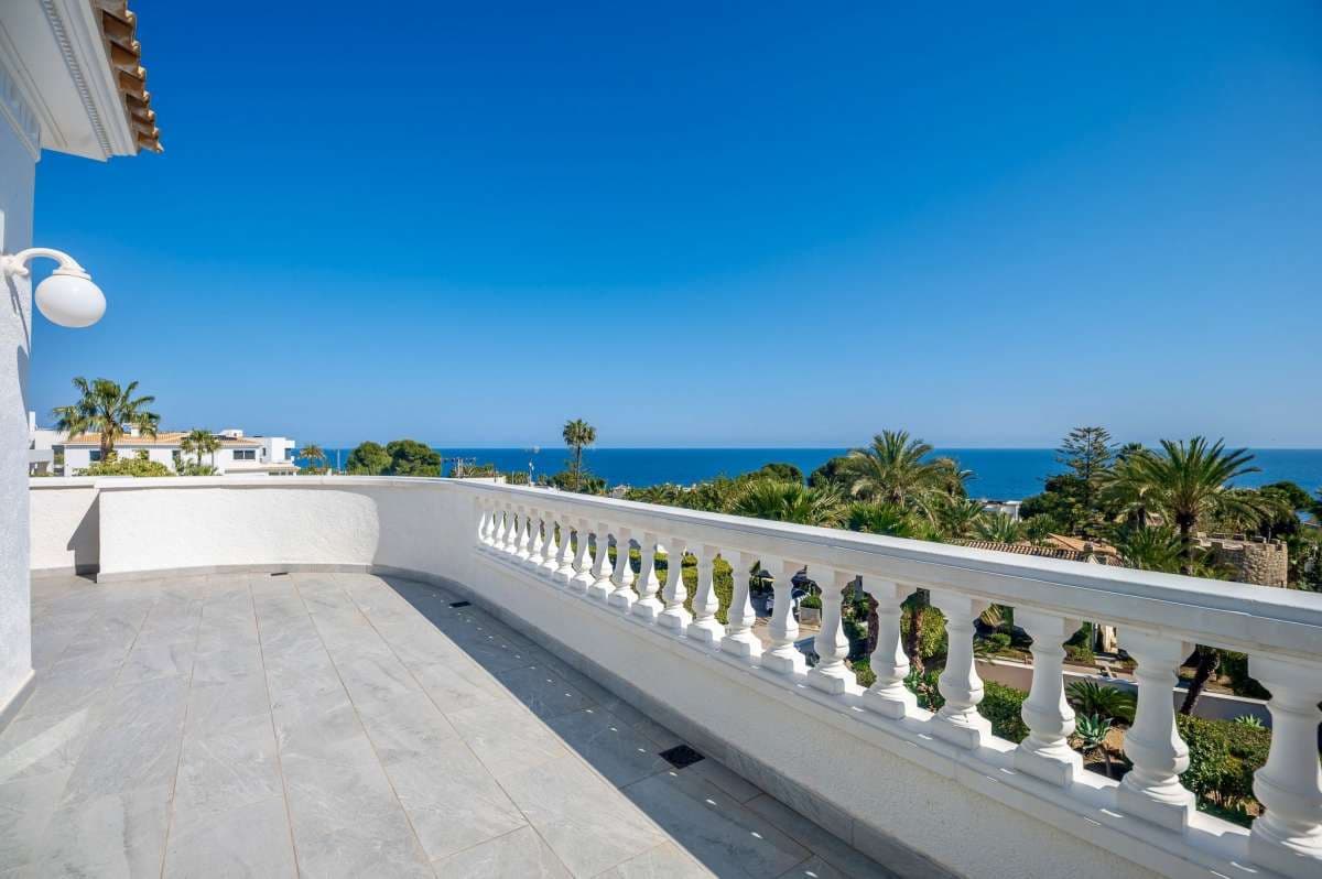 6 quarto Moradia para venda em Calpe / Calp com piscina garagem - 1 400 000 € (Ref: 10086858)