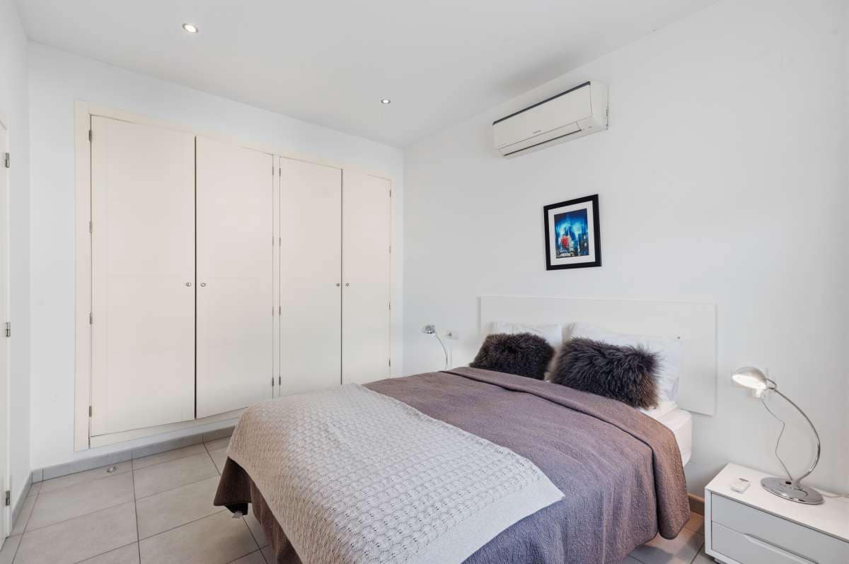 6 quarto Moradia para venda em Calpe / Calp com piscina garagem - 1 400 000 € (Ref: 10086858)