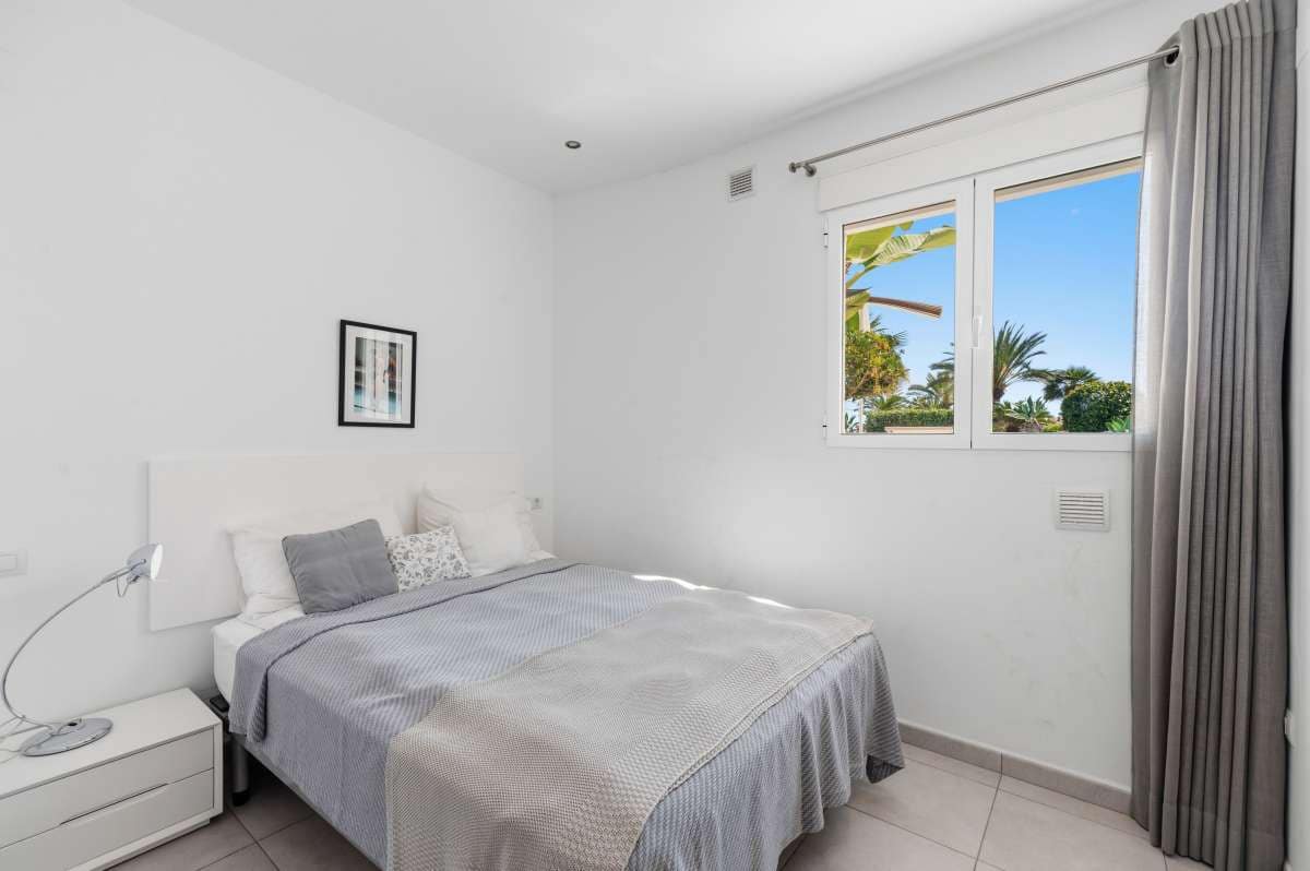 6 quarto Moradia para venda em Calpe / Calp com piscina garagem - 1 400 000 € (Ref: 10086858)