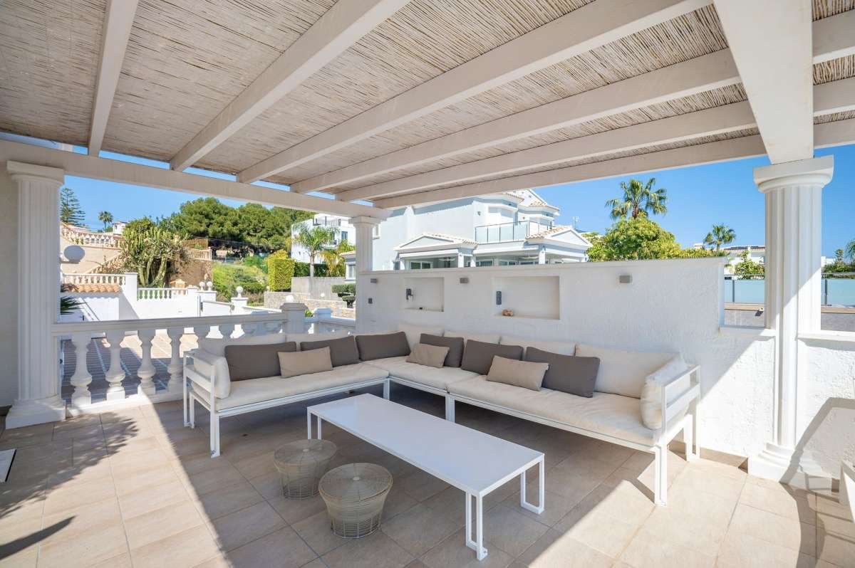6 quarto Moradia para venda em Calpe / Calp com piscina garagem - 1 400 000 € (Ref: 10086858)