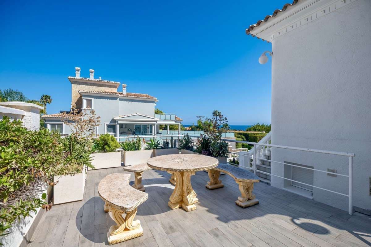 6 quarto Moradia para venda em Calpe / Calp com piscina garagem - 1 400 000 € (Ref: 10086858)