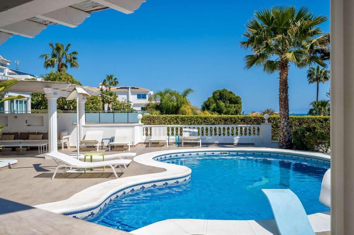 6 quarto Moradia para venda em Calpe / Calp com piscina garagem - 1 400 000 € (Ref: 10086858)