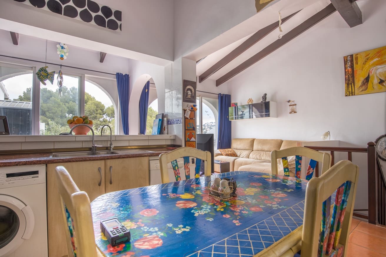 Bungalow de 3 habitaciones en Moraira en venta con piscina - 349.000 € (Ref: 10086860)