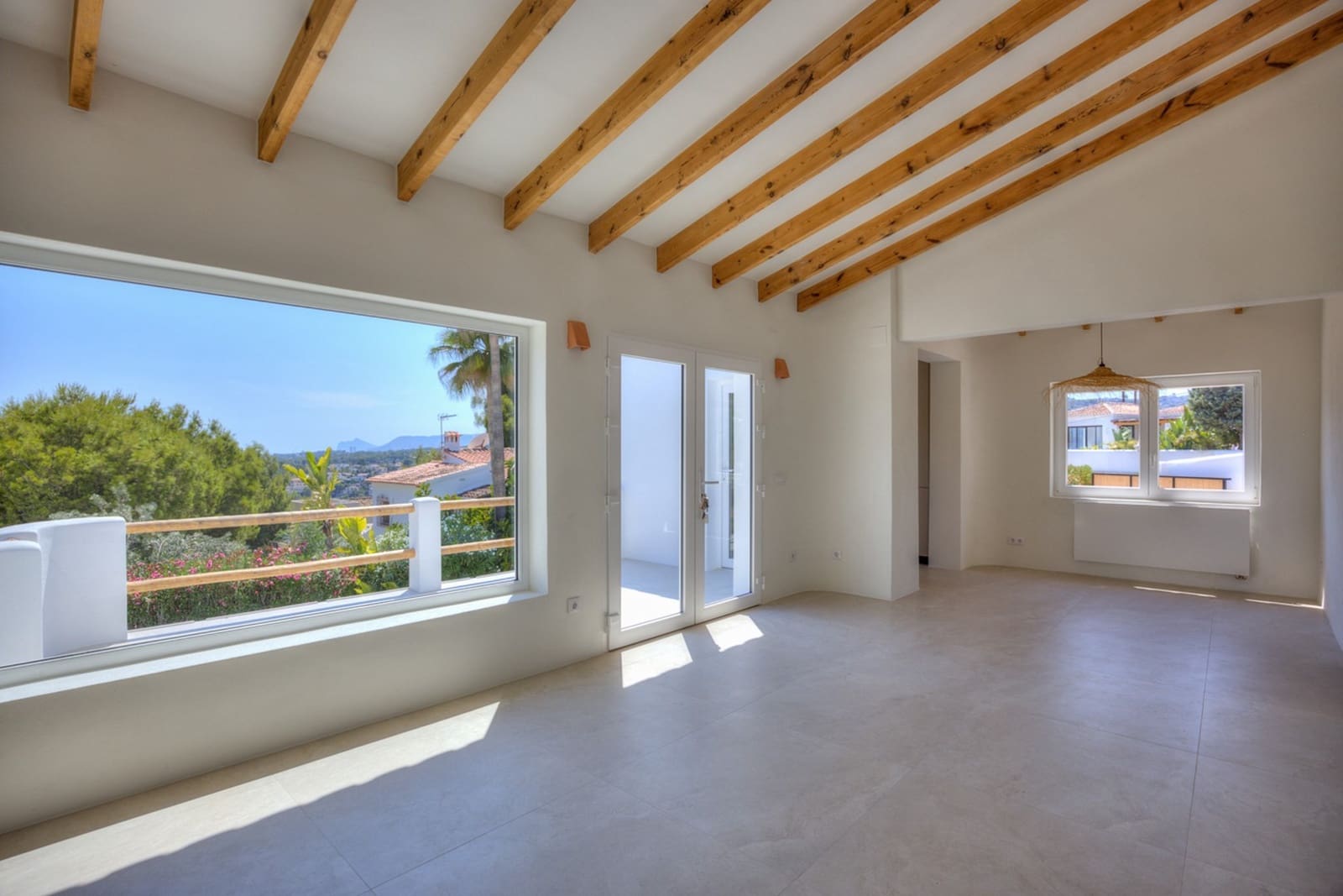 5 soverom Villa til salgs i Moraira med svømmebasseng garasje - € 1 389 000 (Ref: 10086866)