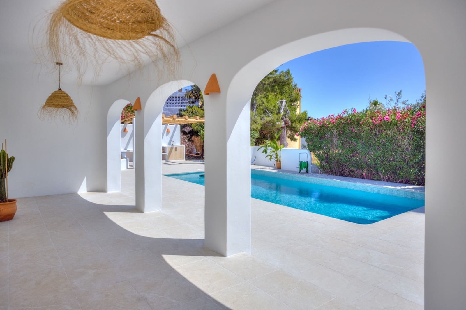 5 soverom Villa til salgs i Moraira med svømmebasseng garasje - € 1 389 000 (Ref: 10086866)