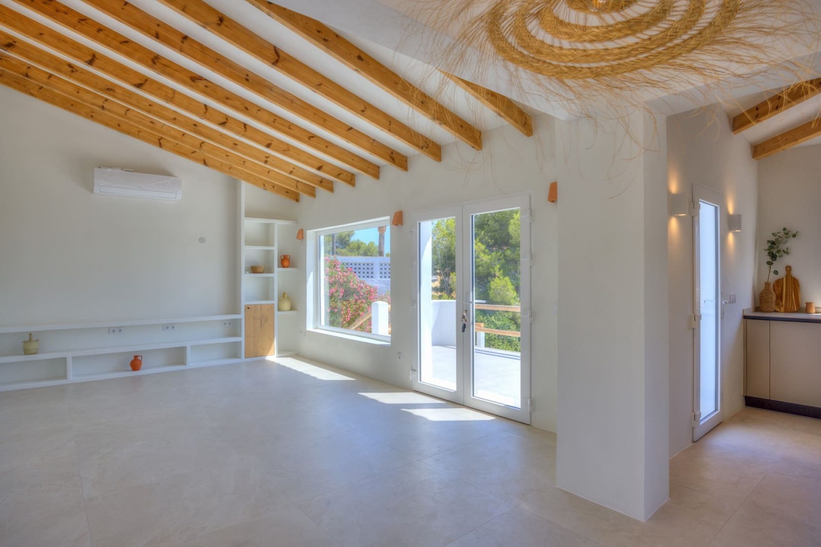 5 soverom Villa til salgs i Moraira med svømmebasseng garasje - € 1 389 000 (Ref: 10086866)