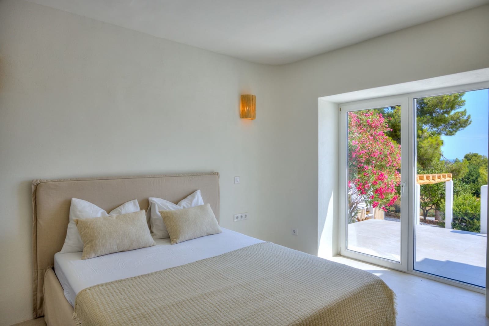 5 soverom Villa til salgs i Moraira med svømmebasseng garasje - € 1 389 000 (Ref: 10086866)