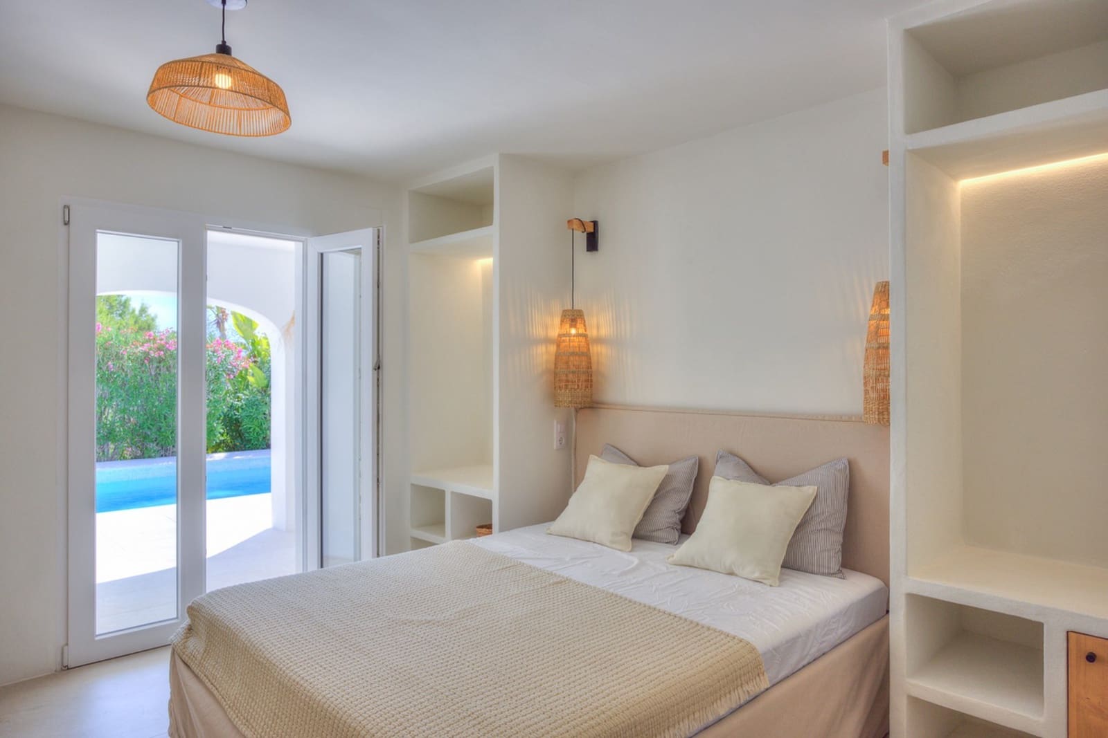 5 soverom Villa til salgs i Moraira med svømmebasseng garasje - € 1 389 000 (Ref: 10086866)