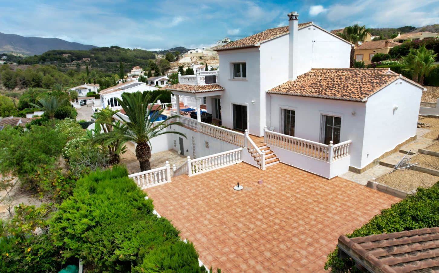 4 quarto Moradia para venda em Calpe / Calp com piscina garagem - 995 000 € (Ref: 10086867)