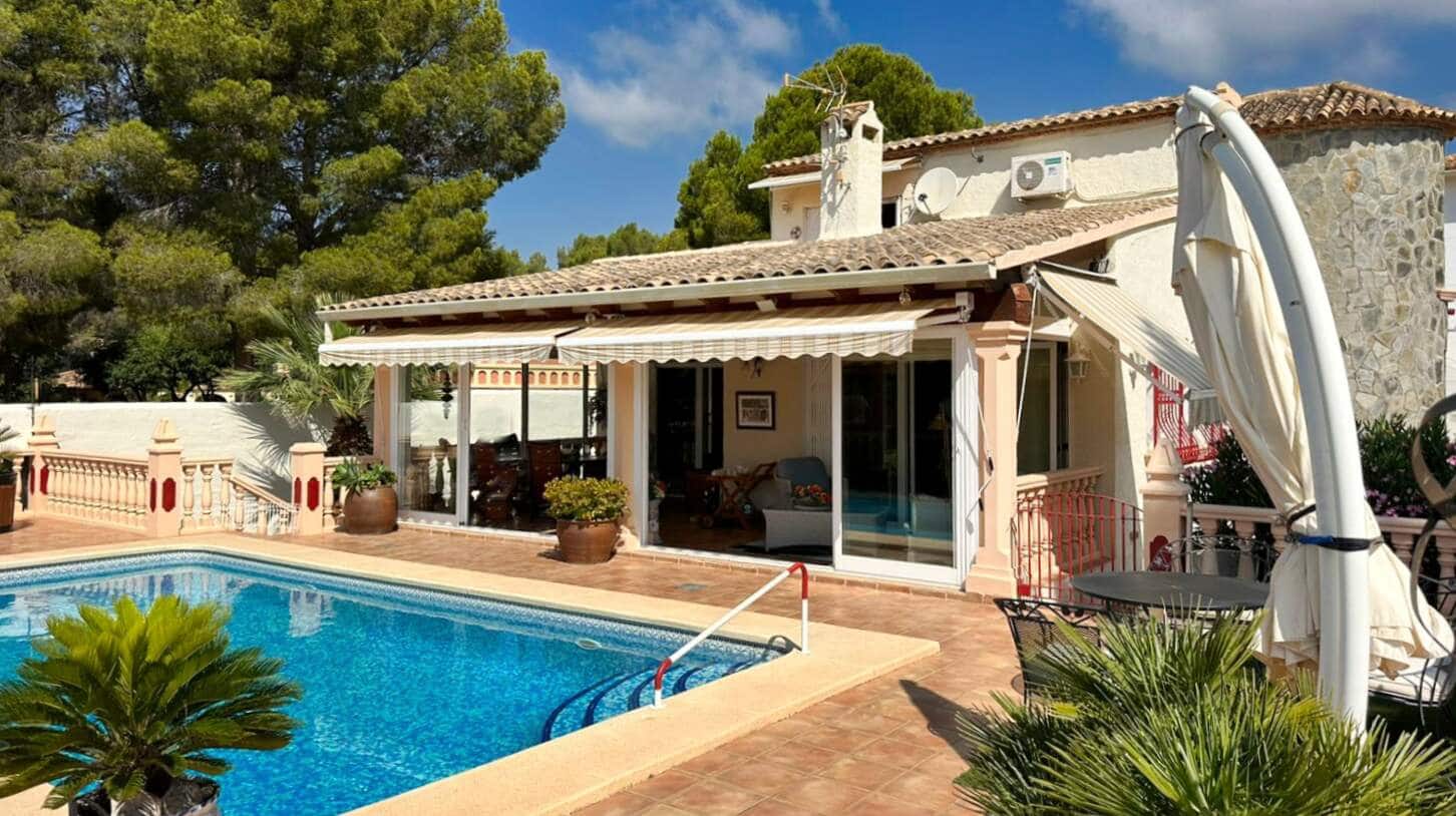 3 soveværelse Villa til salg i Altea med swimmingpool garage - € 690.000 (Ref: 10086868)