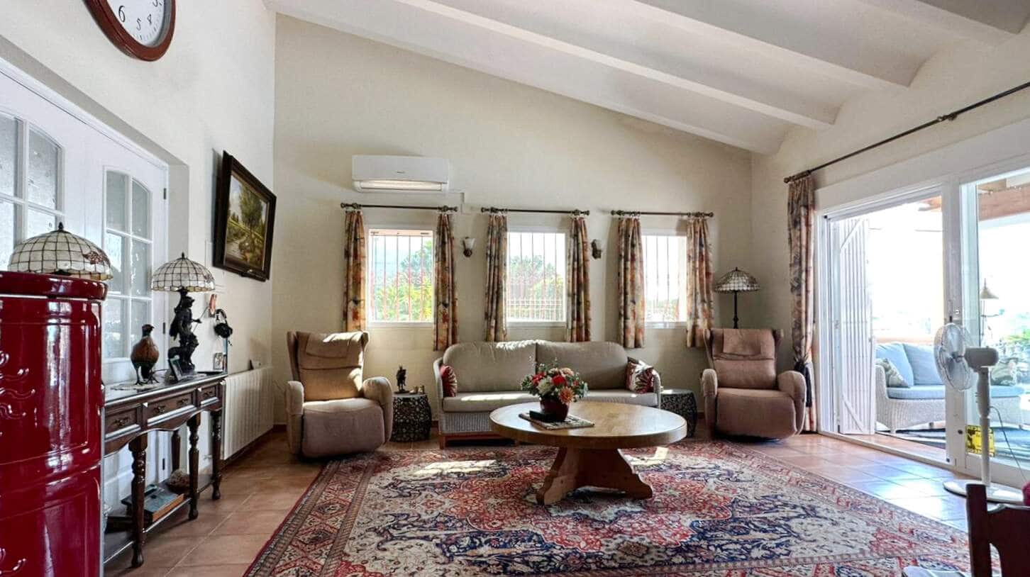 3 soveværelse Villa til salg i Altea med swimmingpool garage - € 690.000 (Ref: 10086868)