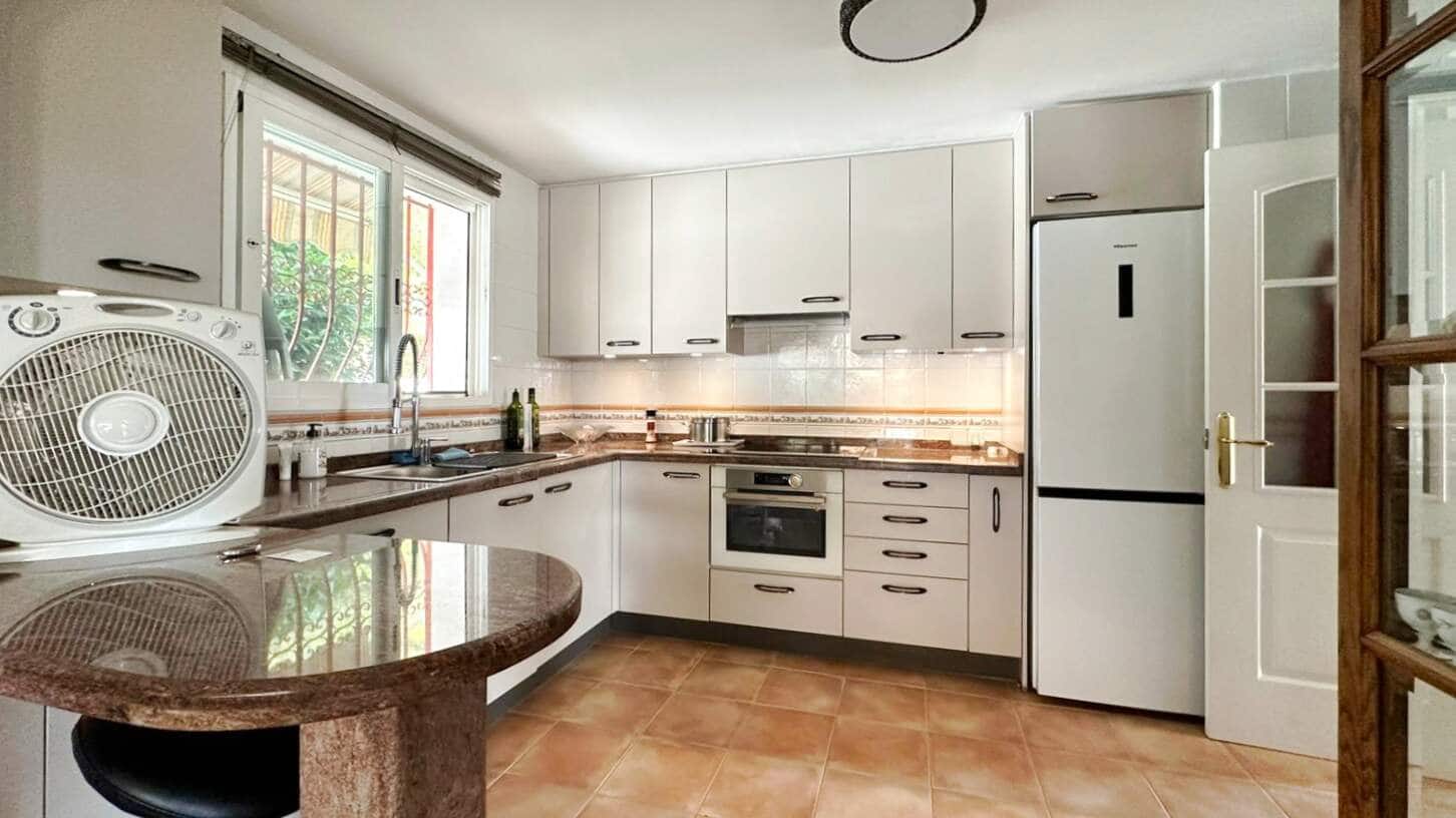 3 soveværelse Villa til salg i Altea med swimmingpool garage - € 690.000 (Ref: 10086868)