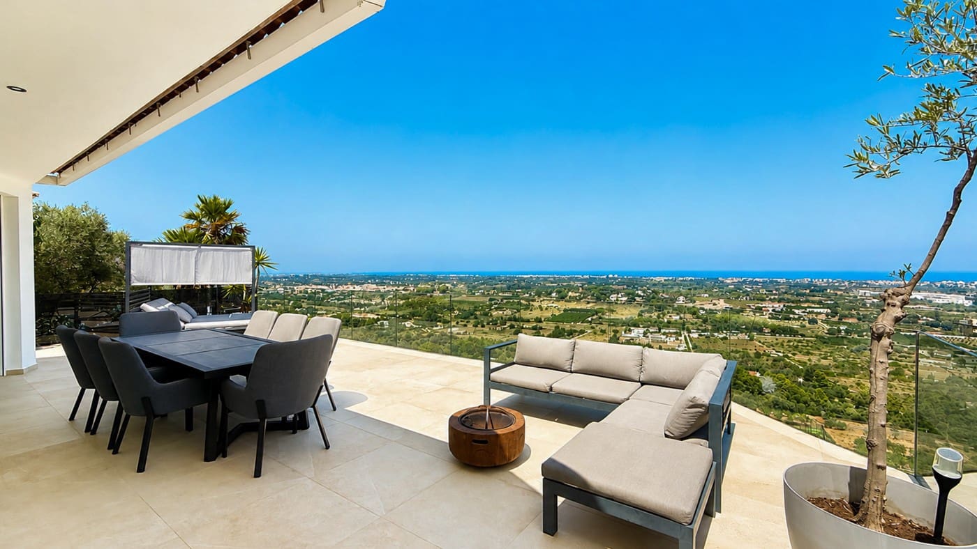 4 sypialnia Willa na sprzedaż w Denia z basenem garażem - 1 499 000 € (Ref: 10086869)