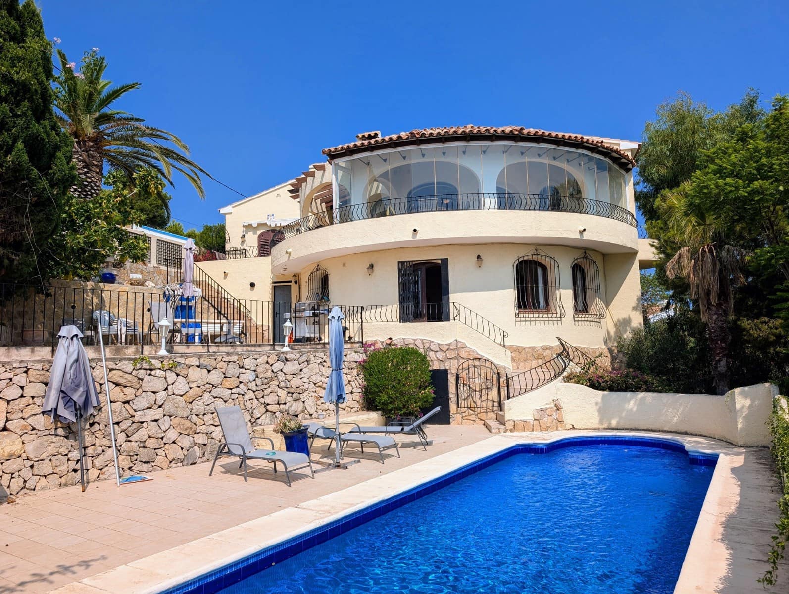 4 soverom Villa til salgs i Moraira med svømmebasseng garasje - € 875 000 (Ref: 10086873)