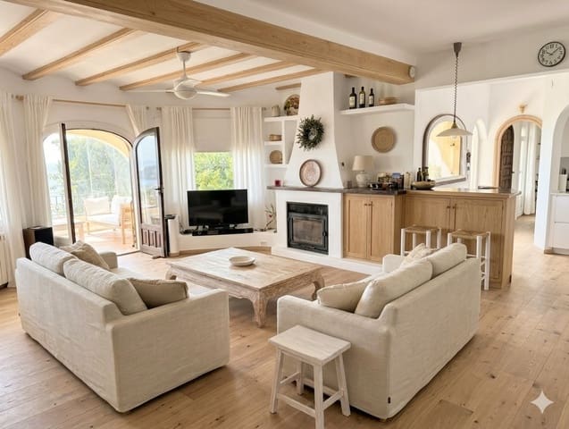 4 soverom Villa til salgs i Benimeit - Tabaira, Teulada-Moraira med svømmebasseng garasje - € 875 000 (Ref: 10086873)