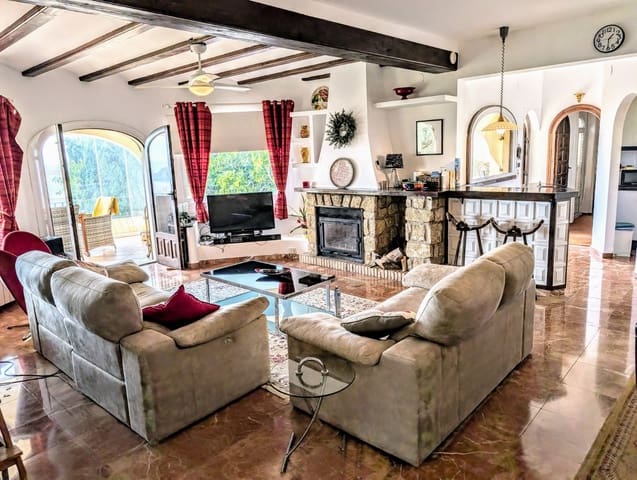 4 soverom Villa til salgs i Benimeit - Tabaira, Teulada-Moraira med svømmebasseng garasje - € 875 000 (Ref: 10086873)