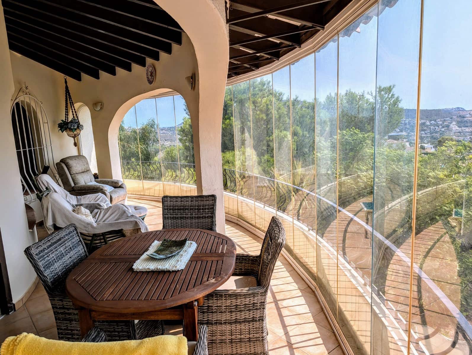4 soverom Villa til salgs i Moraira med svømmebasseng garasje - € 875 000 (Ref: 10086873)
