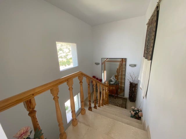 4 chambre Villa/Maison à vendre à Cumbre del Sol avec piscine garage - 1 050 000 € (Ref: 10086876)