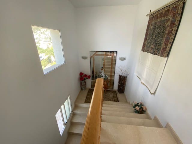 4 chambre Villa/Maison à vendre à Cumbre del Sol avec piscine garage - 1 050 000 € (Ref: 10086876)