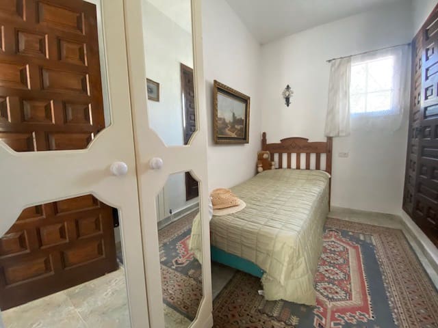 4 chambre Villa/Maison à vendre à Cumbre del Sol avec piscine garage - 1 050 000 € (Ref: 10086876)
