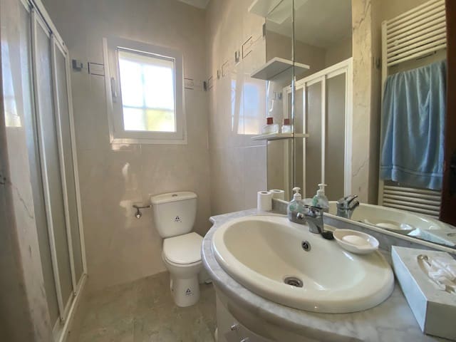 4 chambre Villa/Maison à vendre à Cumbre del Sol avec piscine garage - 1 050 000 € (Ref: 10086876)