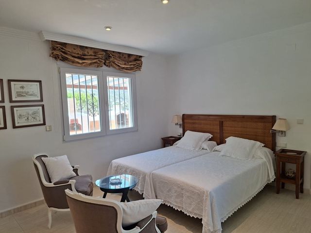 3 slaapkamer Villa te koop in El Montgó, Dénia met zwembad garage - € 840.000 (Ref: 10086878)