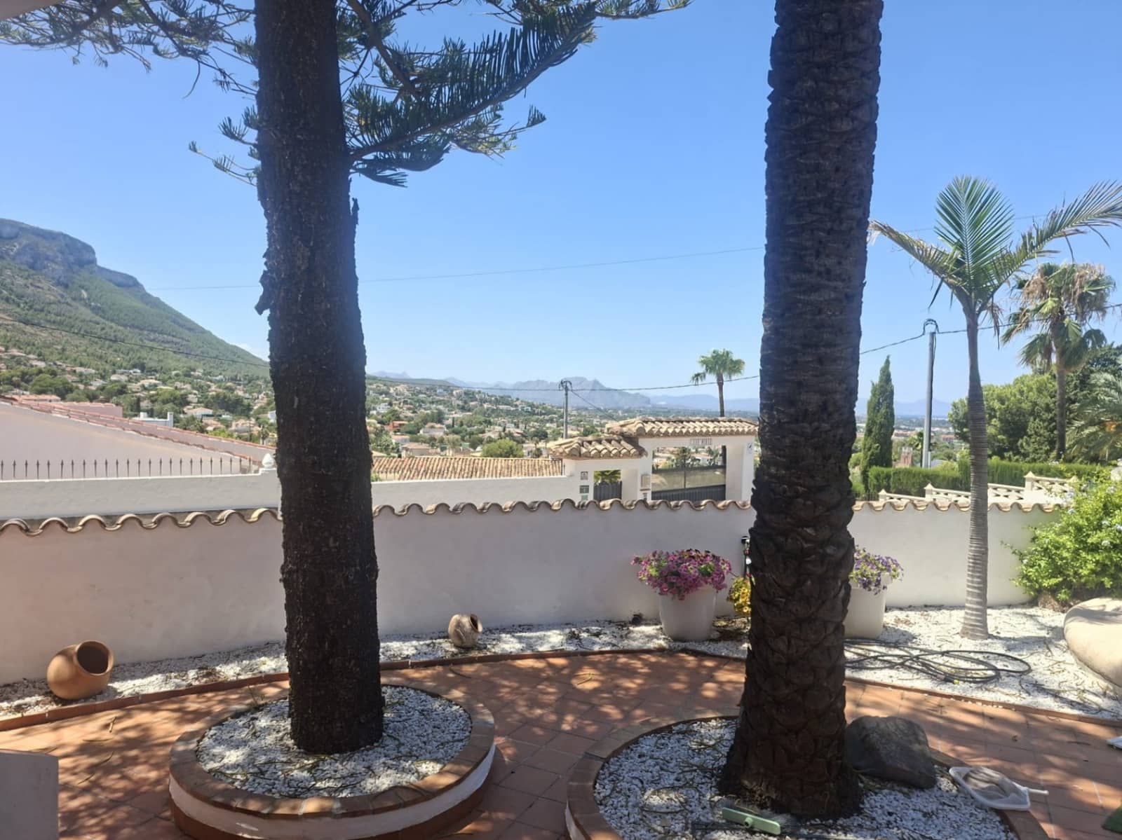 3 bedroom Villa for sale in Denia with pool garage - € 840,000 (Ref: 10086878)