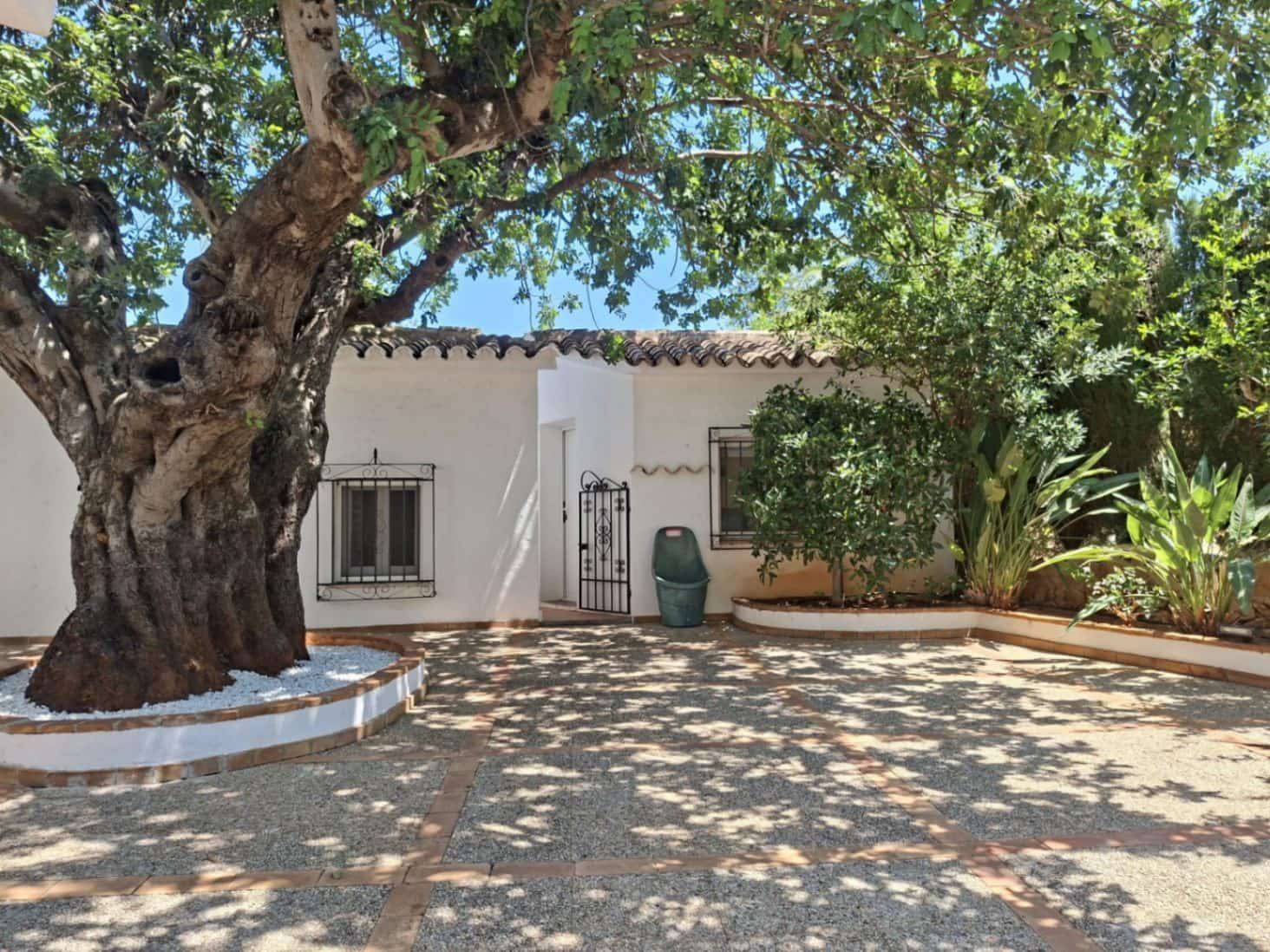 3 bedroom Villa for sale in Denia with pool garage - € 840,000 (Ref: 10086878)